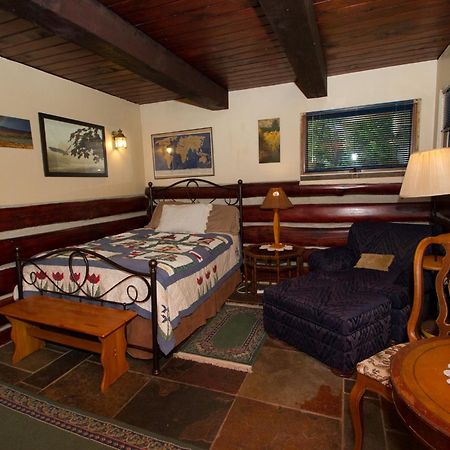 White Horse Stable Apartment Бейфийлд Екстериор снимка