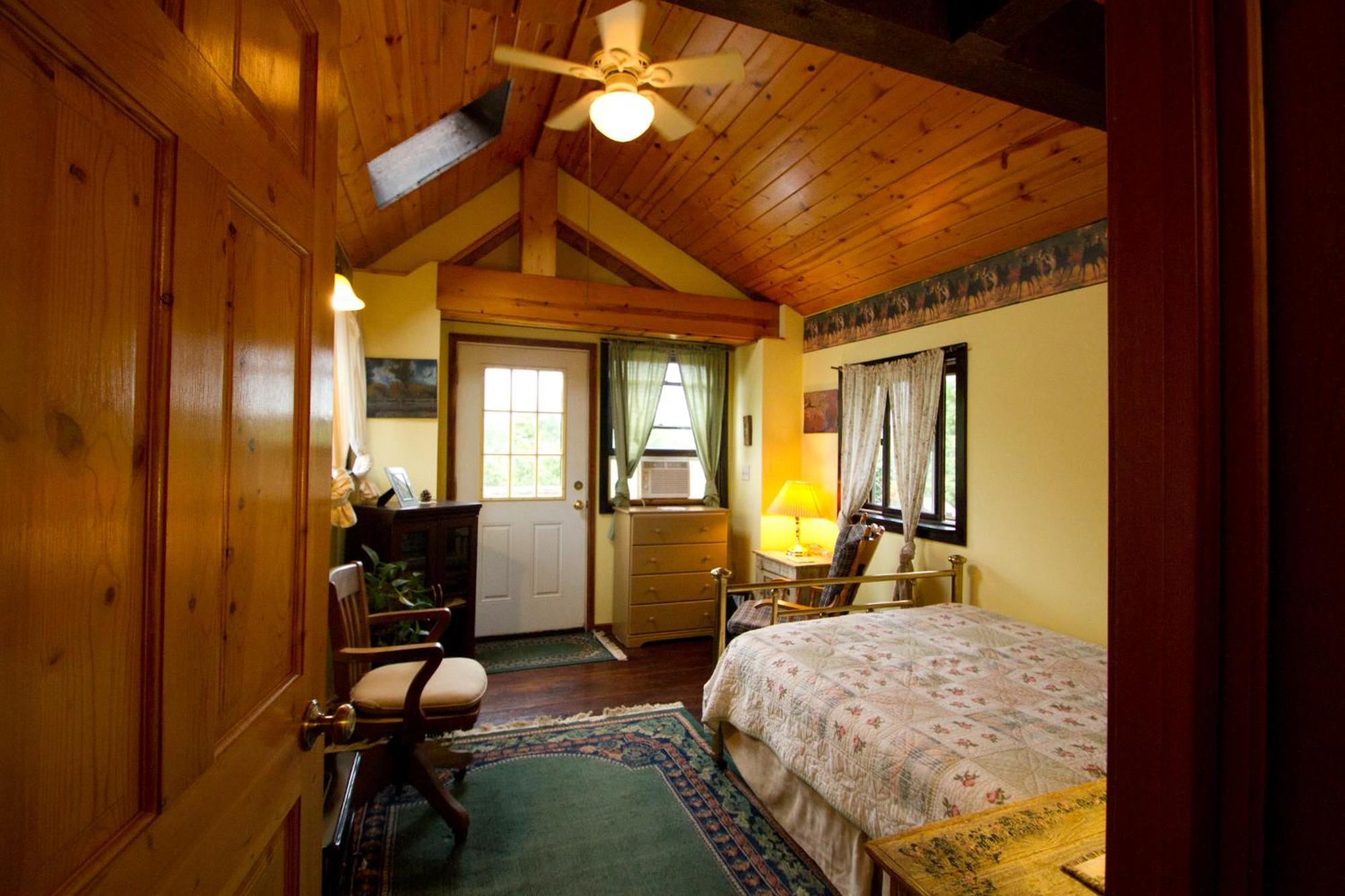White Horse Stable Apartment Бейфийлд Екстериор снимка